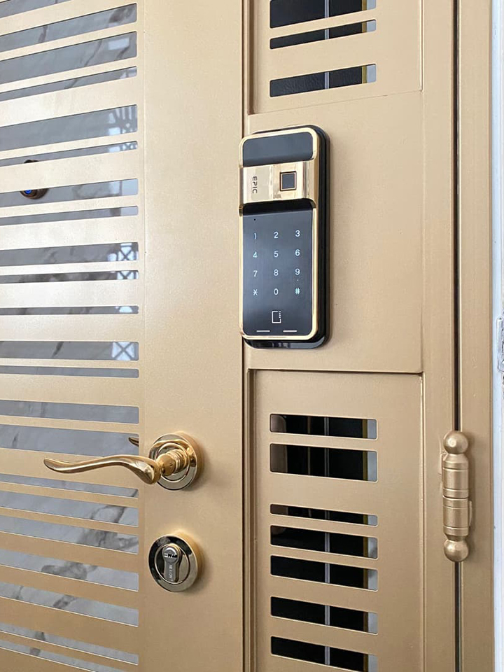 EPIC-24-Gold-Dual-Fingerprint-Gate-Lock